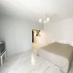 Gnezdo